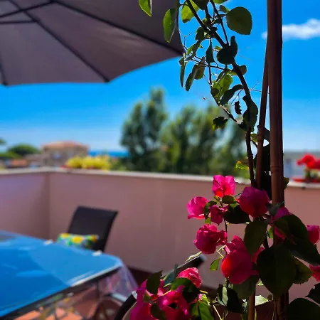 Kesya Seaview - Attico - 50mt Dal Mare Apartment *