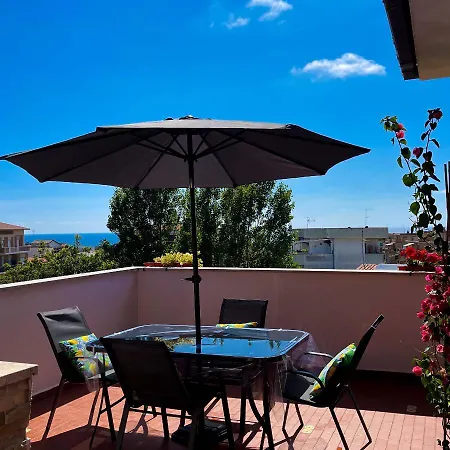 Kesya Seaview - Attico - 50mt Dal Mare Apartment